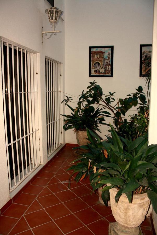 Pension Reina Josefina Santafé Exterior foto